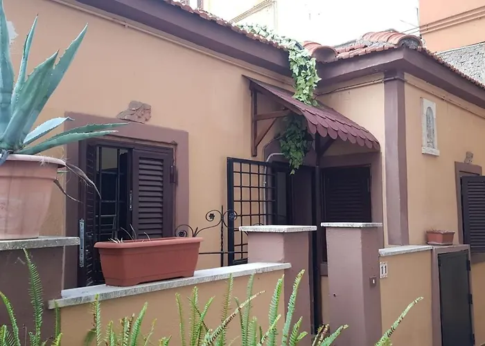 Vatican Canal Apartment 9-11